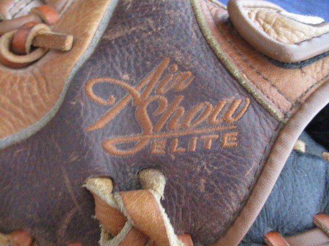 Load image into Gallery viewer, Used Nike Air Show Elite 12.5&quot; First Base Glove - Left Hand
