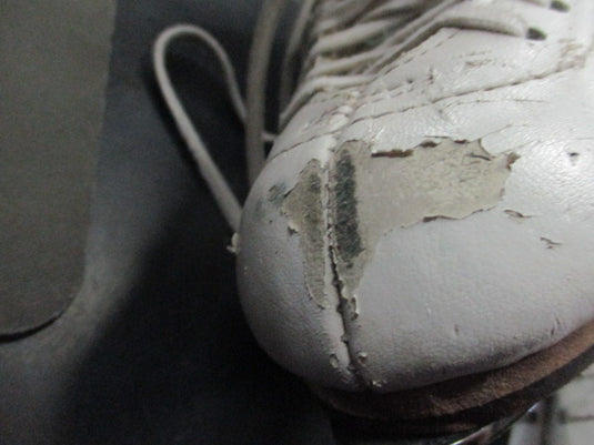 Used Jackson Freestyle 2191 Figure Skates Size 2 (Needs Insoles)