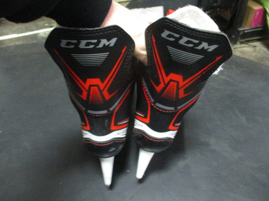 Used CCM FT340 Hockey Skates Size 5