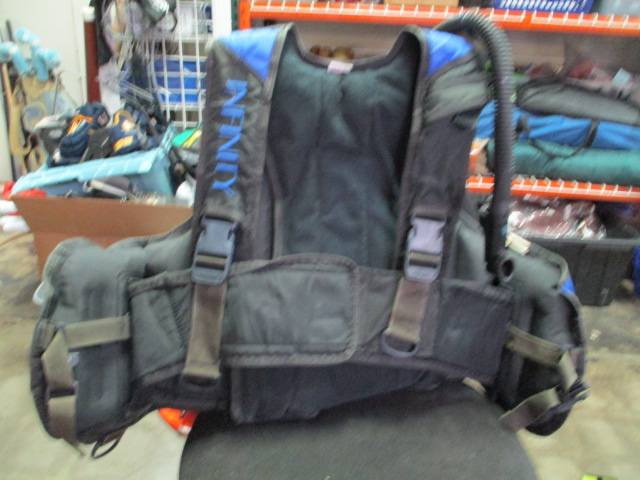 Load image into Gallery viewer, Used Infinity SeaQuest BCD Size Mens Medium

