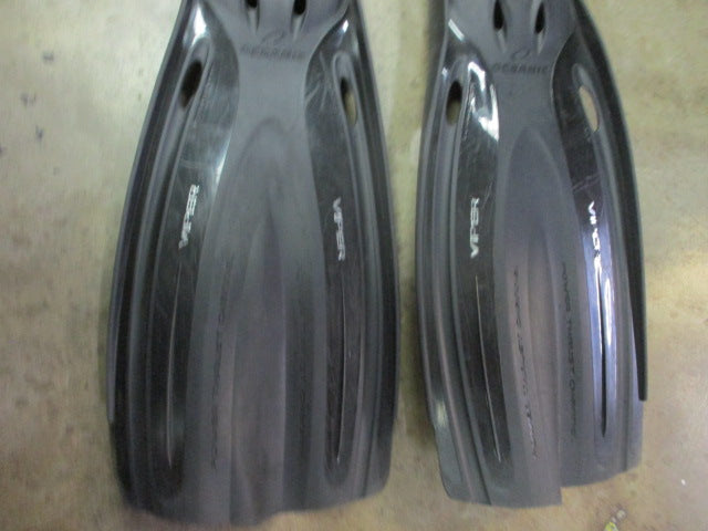 Load image into Gallery viewer, Used Oceanic Viper Open Heel Fins Size XL
