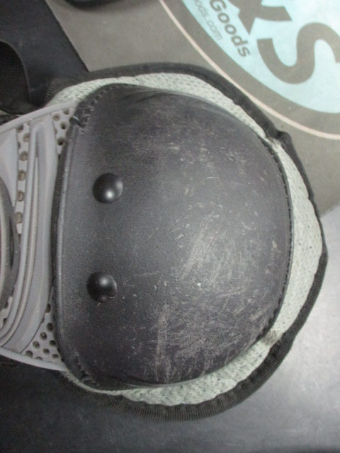 Load image into Gallery viewer, Used Bilt Riding Knee Protector Size 15
