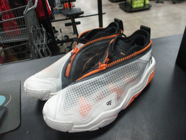 Load image into Gallery viewer, Used Nike Air Jordan Why Not ZERO.6 Basketball Shoes Size 13
