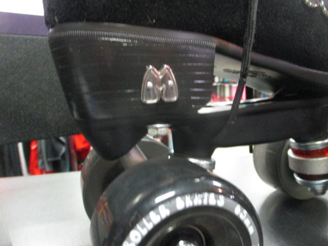 Load image into Gallery viewer, Used Moxi Lolly Womens Roller Skates Size 6 (NICE CONDITION)
