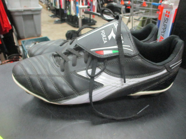 Load image into Gallery viewer, Used Diadora Soccer Shin Guards Size Large 5&#39;3&quot; - 5&#39;11&quot;
