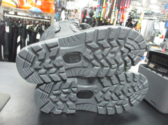 New WFS Sienna Snow Boots Adult Size 6
