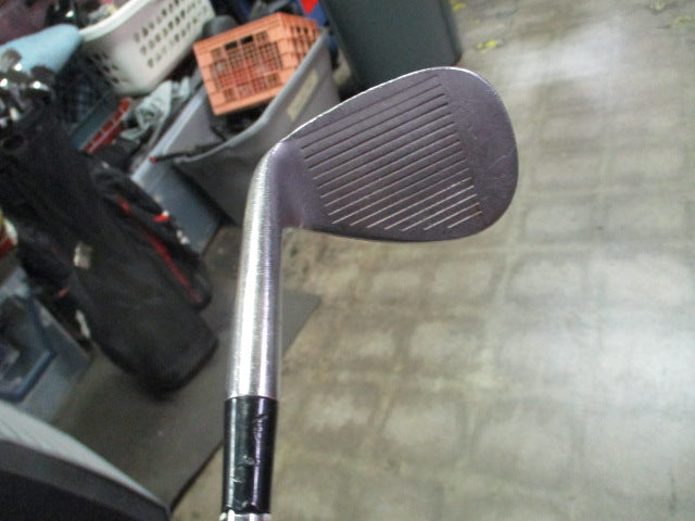 Load image into Gallery viewer, Used Cleveland Tour Action Reg. 588 53 Deg Wedge
