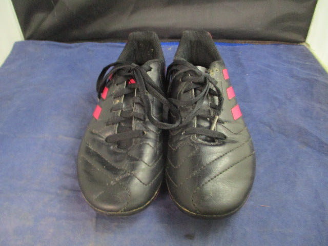 Load image into Gallery viewer, Used Adidas Goletto VII Cleats Youth Size 2Y
