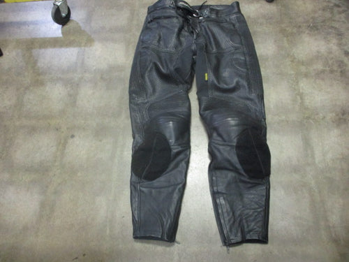 Used Fieldsheer Motorcycle Pants Size 36