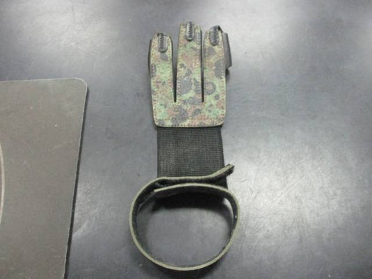 Used 3-Finger Archery Gloves