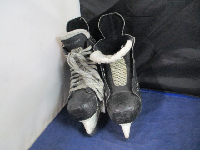 Load image into Gallery viewer, Used Bauer 150 Supreme Hockey Skates Youth Size 3 - missing laces &amp; worn
