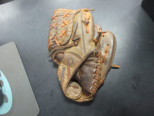 Vintage Dodgers FieldMaster Leather Baseball Glove