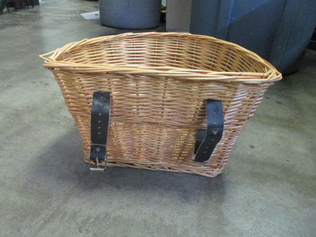 Load image into Gallery viewer, Used Wicker Bicycle Basket
