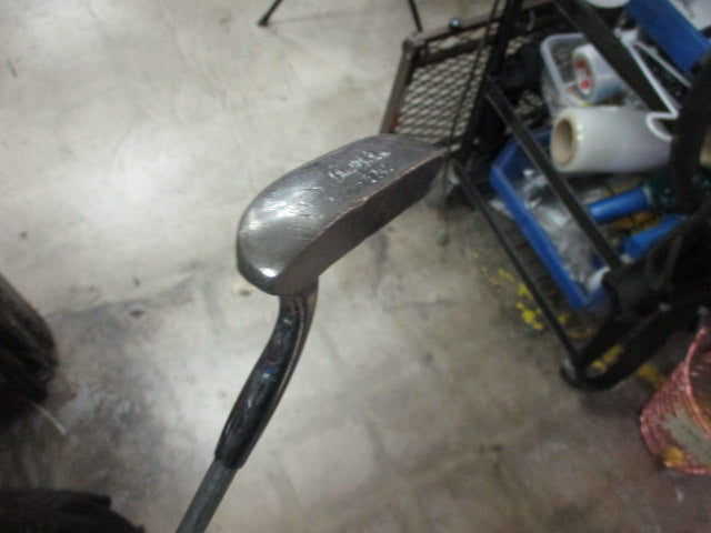 Load image into Gallery viewer, Used Arnold Palmer C740 35&quot; Putter
