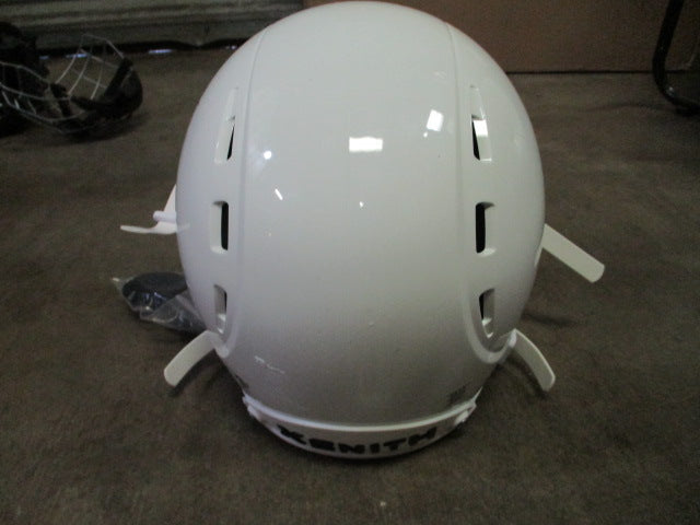 Load image into Gallery viewer, New Xenith X2E+ Varsity White Helmet &amp; Grey XRS-21X Facemask/Standard Fit Small
