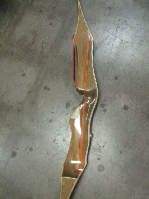 Load image into Gallery viewer, Used Hoyt Pro Special 66&quot; AMO 25x# Recurve Archery Bow - no string
