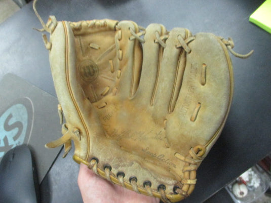 Used Wilson Jim Catfish Hunter Leather Baseball Glove