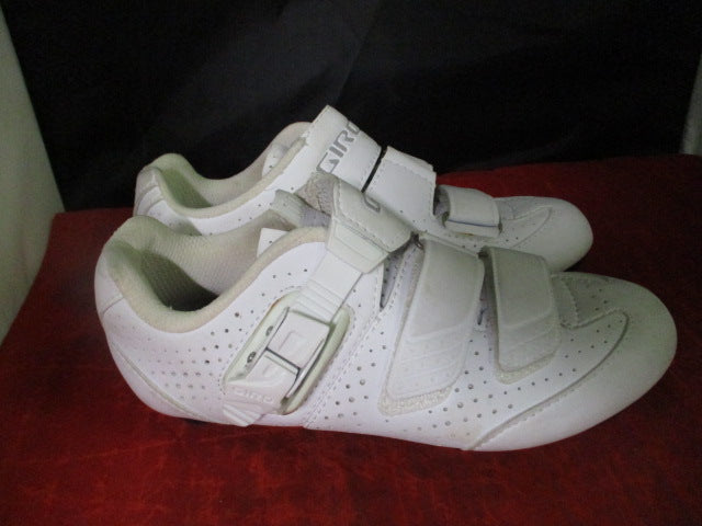 Load image into Gallery viewer, Used Giro Espada E70 Cycling Shoes Size 6.5
