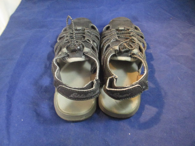 Load image into Gallery viewer, Used Eddie Bauer Chris Sandals Youth Size 1
