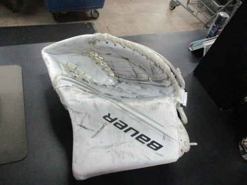 Used Bauer Vapor X 2.7 Goalie Glove Size Jr.