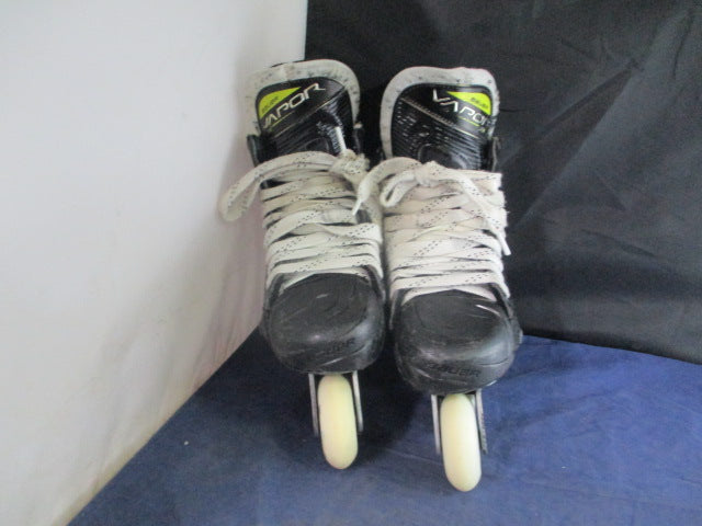 Load image into Gallery viewer, Used Bauer Vapor 3X Inline Hockey Skates Length 5 Fit 2

