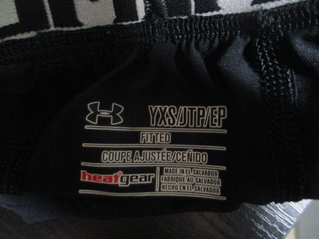 Load image into Gallery viewer, Used Used Under Armour Compression Shorts w/ Cup Youth Size XS
