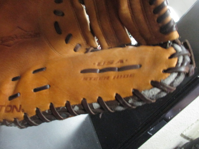 Load image into Gallery viewer, Used Easton Stealth Travel Ball Steer Hide First Baseman&#39;s Glove - LH
