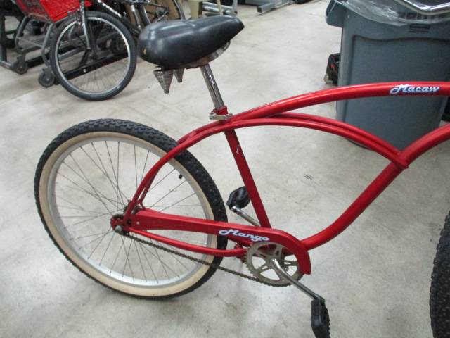 Load image into Gallery viewer, Used Mango Macaw 26&quot; Men&#39;s Red Cruiser Bike
