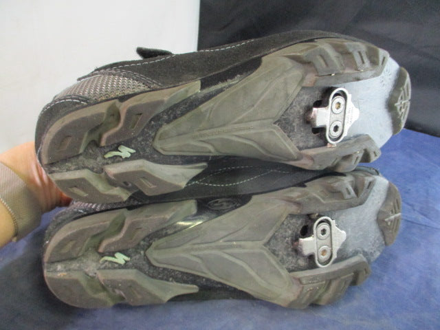 Load image into Gallery viewer, Used Specialized SPD Cycling Shoes Size 39
