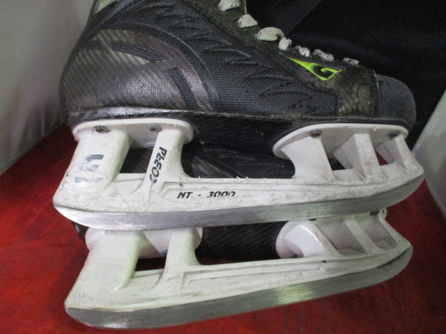 Load image into Gallery viewer, Used Graf Supra G3 Hockey Skates Size Unknown

