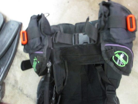 Used Dacor XtremeElle Womens BCD