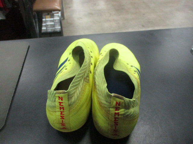 Load image into Gallery viewer, Used Adidas Nemesis Soccer Cleats Size 13.5 (No Laces , Missing Right Insole)

