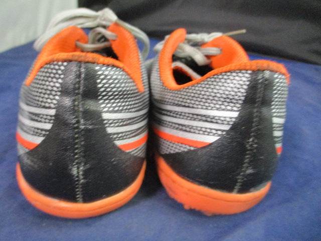 Load image into Gallery viewer, Used Hawkell Indoor Soccer Cleats Size US 4
