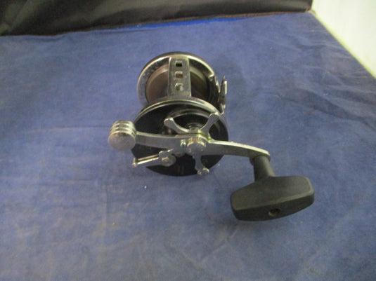 Used Penn Jigmaster Star Drag Size 500 Reel