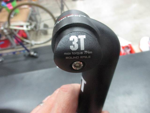 Load image into Gallery viewer, Used Ionic 25 Pro 3T Seat Post
