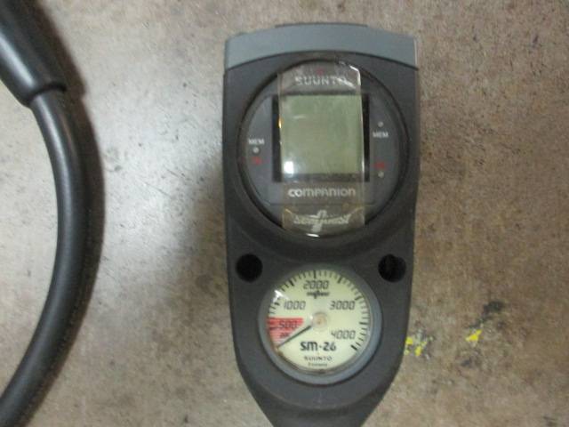 Load image into Gallery viewer, Used Dacor Enduro Dual Stage Regulator w/ Suunto Computer
