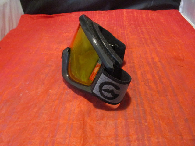 Load image into Gallery viewer, New Gordini Crest Contoured Fit Goggles - Black/Gold

