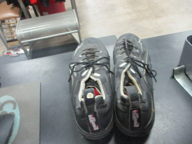 Load image into Gallery viewer, Used Reebok Metal Baseball Cleats Size 16
