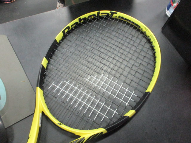 Load image into Gallery viewer, Used Babolat Pure Aero Jr 25&quot; Tennis Racquet
