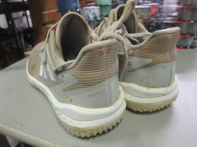 Load image into Gallery viewer, Used Adidas Turfs Size 7
