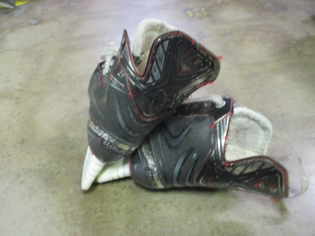 Load image into Gallery viewer, Used Bauer Vapor X2.7 Junior Hockey Skates Size 3

