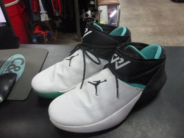 Load image into Gallery viewer, Used Nike Jordan Why Not Zero.1 Basketball Shoes Size 11
