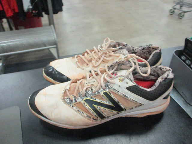 Load image into Gallery viewer, Used New Balance Metal Baseball Cleats Size 16
