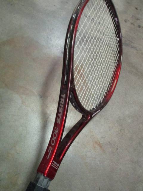 Load image into Gallery viewer, Used Head Constant Beam Trisys 300 Tennis Racquet 27&quot;
