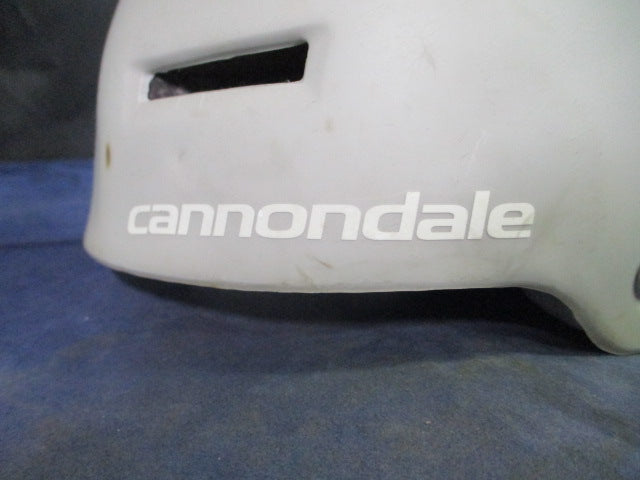 Load image into Gallery viewer, Used Cannondale Ward Urban City Bicycle Helmet Size Youth
