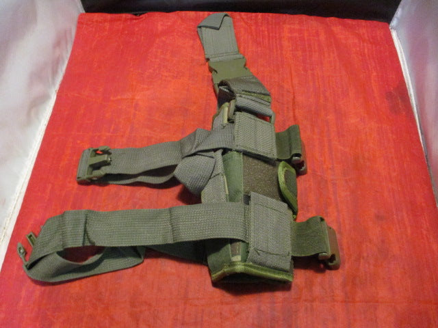 Load image into Gallery viewer, Camo Tactical Leg Holster With Belt Loop
