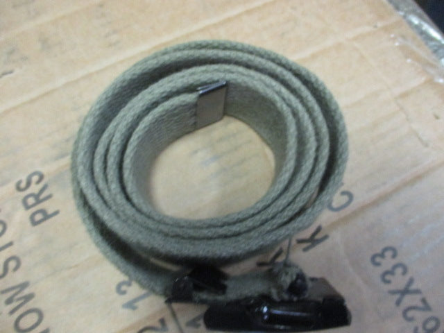 Load image into Gallery viewer, Used Camo Belt Adjustable 42&quot;
