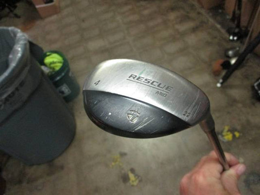 Used TaylorMade Rescue id 4 HYBRID
