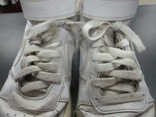 Used Nike White Basketball Shoes