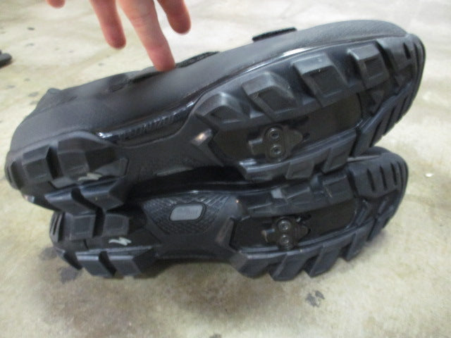 Load image into Gallery viewer, Used Specialized Sport MTB Ccyling SPD Shoes Size 12.25 US / 46 EUR
